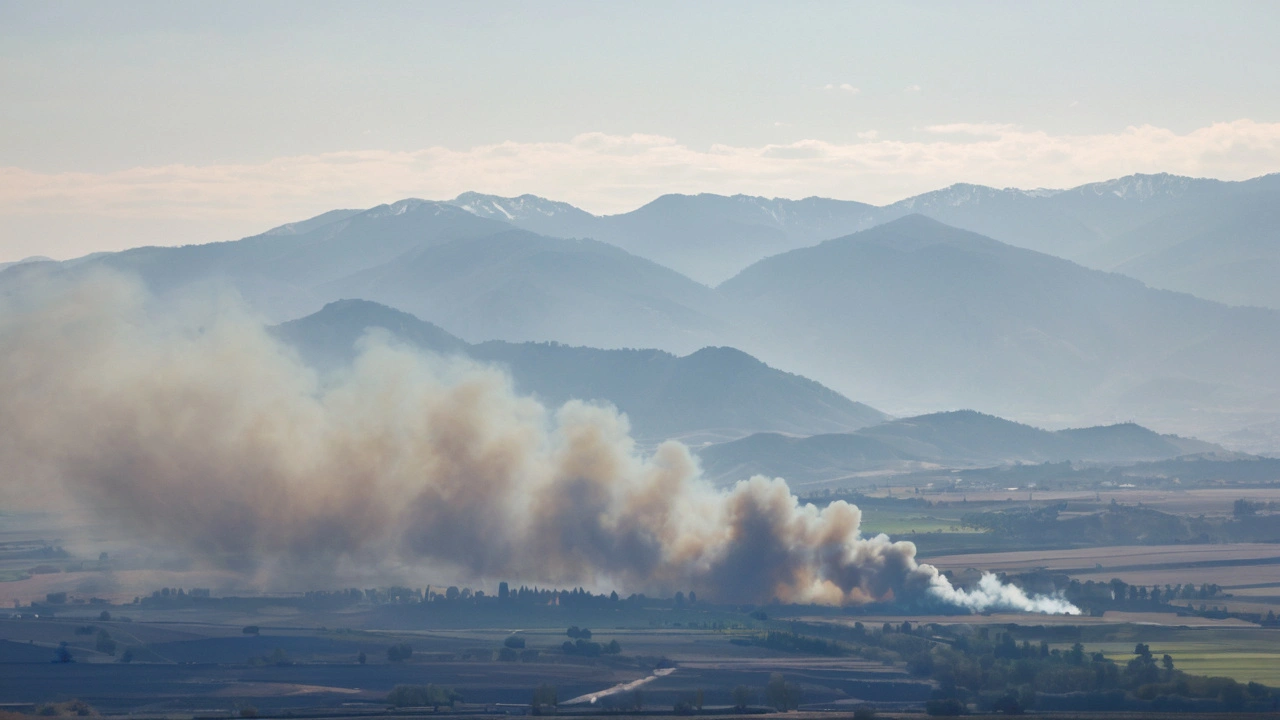 Exército Israelense Bombardeia Capital Libanesa em Resposta a Ataque nas Colinas de Golã; Comandante do Hezbollah Alvo de Operação