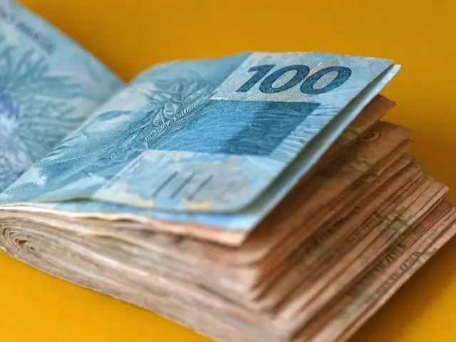 Salário mínimo será de R$ 1.621 em 2026: veja reajuste e impacto